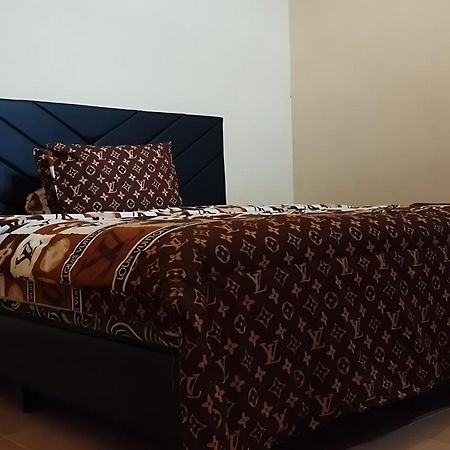 Bougenville Homestay Lembar  Eksteriør billede