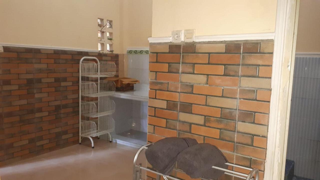 Bougenville Homestay Lembar  Eksteriør billede