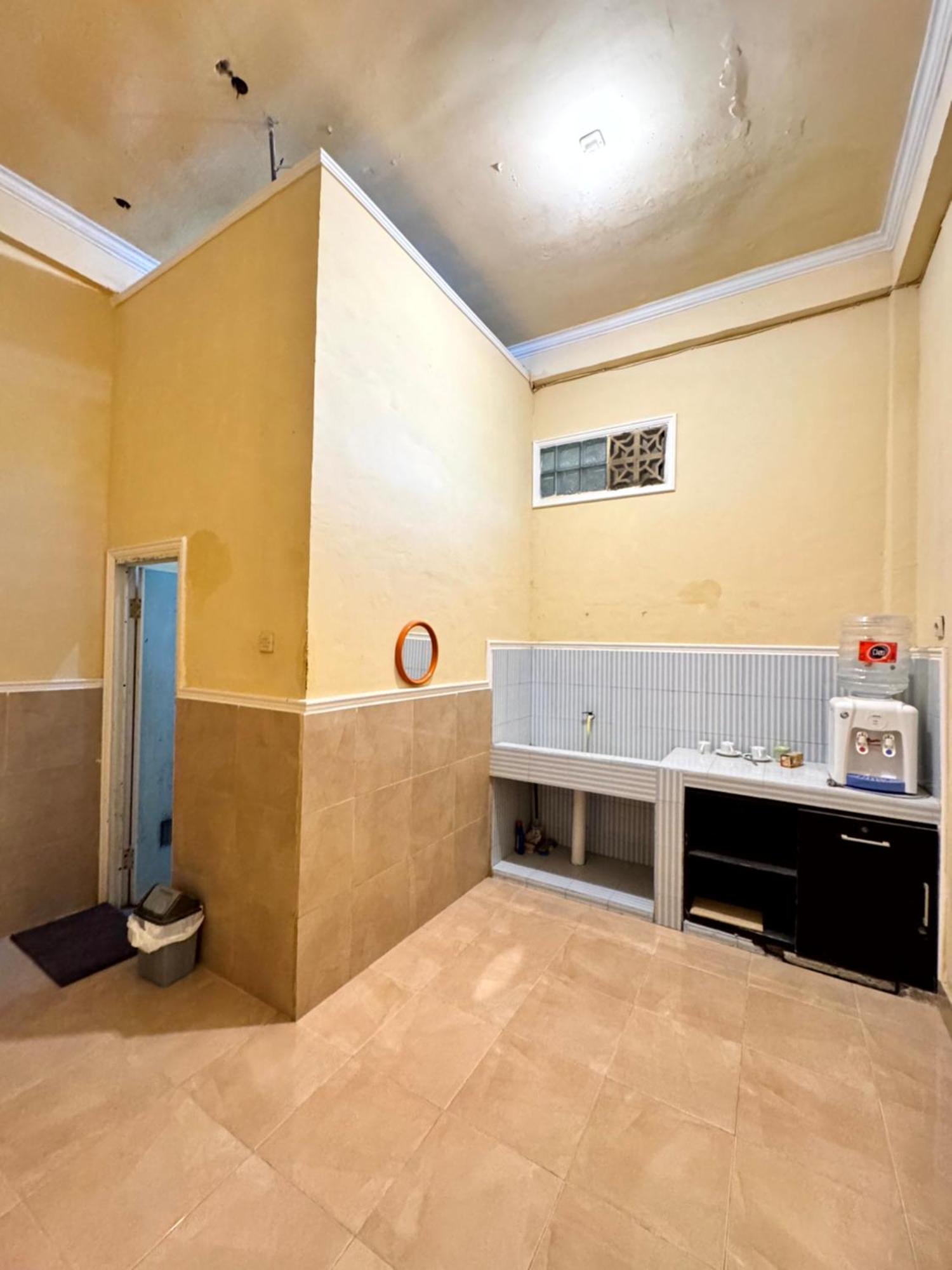 Bougenville Homestay Lembar  Eksteriør billede
