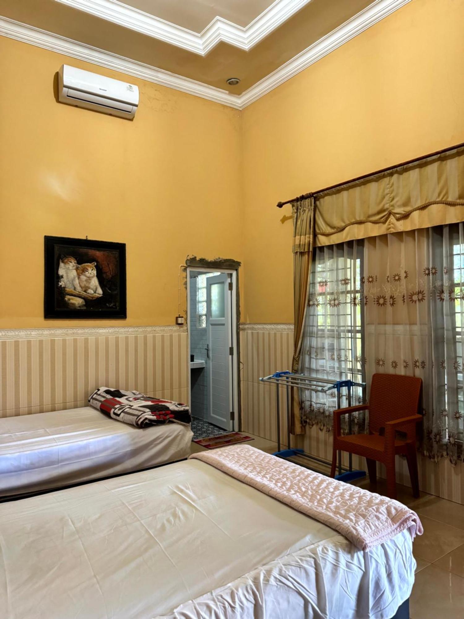 Bougenville Homestay Lembar  Eksteriør billede